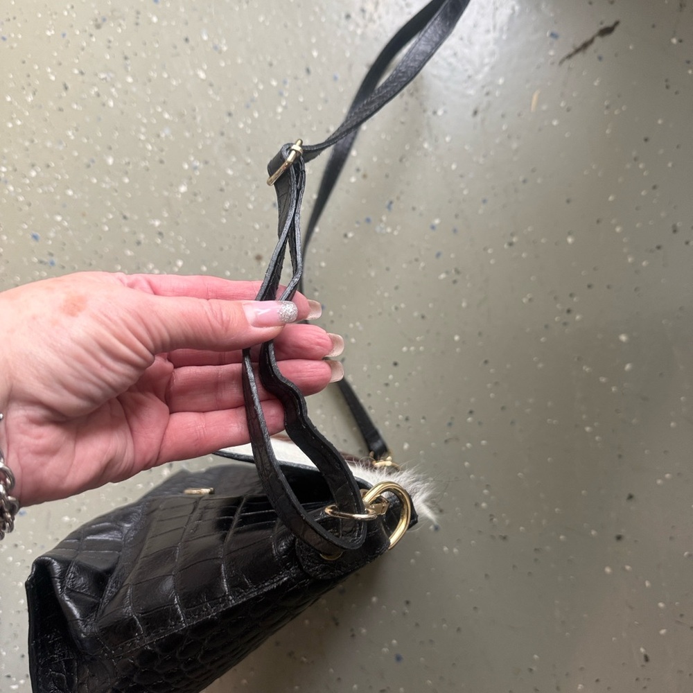 Leather bag. Gently used. - Picture 10 of 11